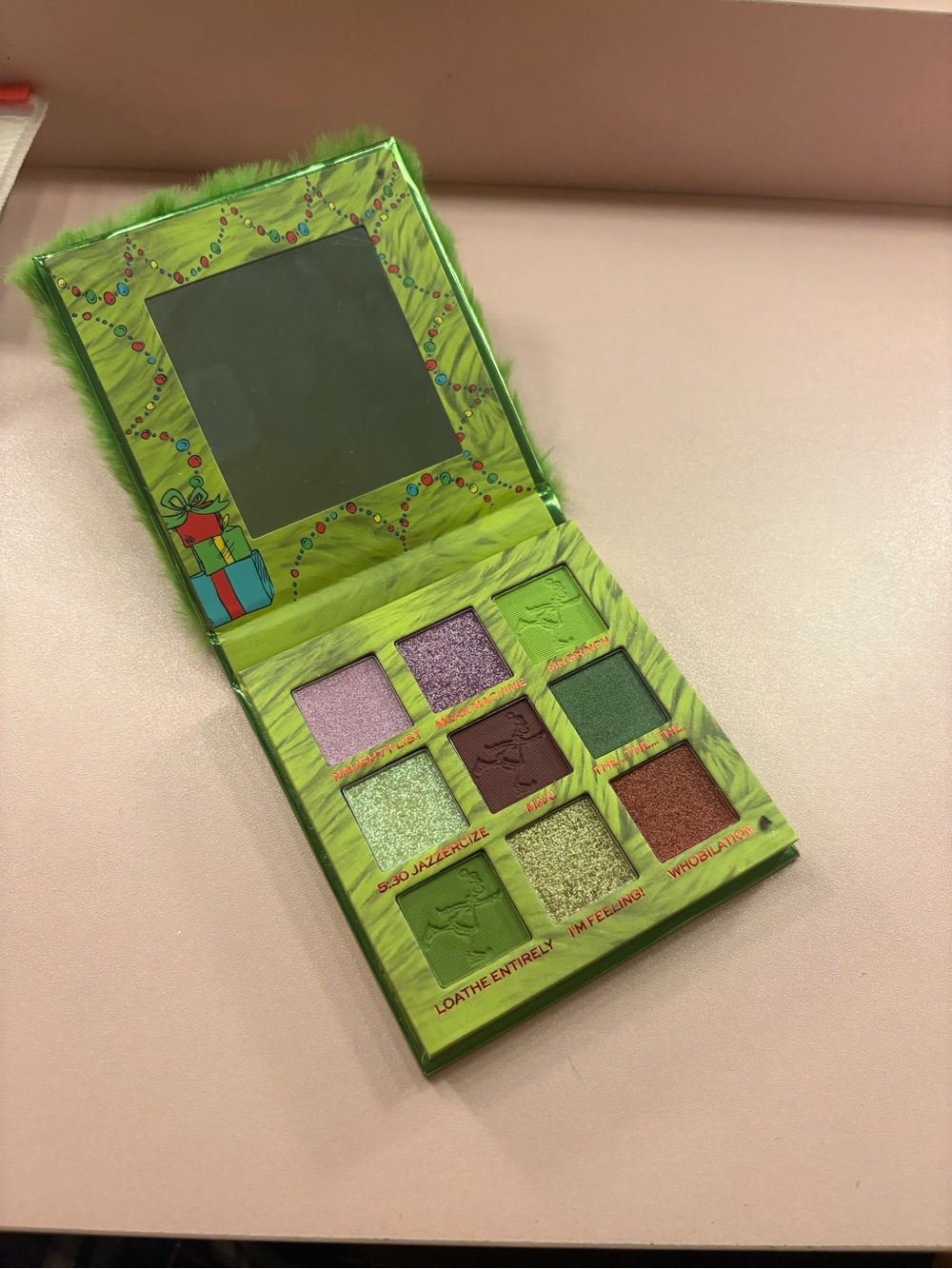 Revolution x The Grinch Eyeshadow Palette